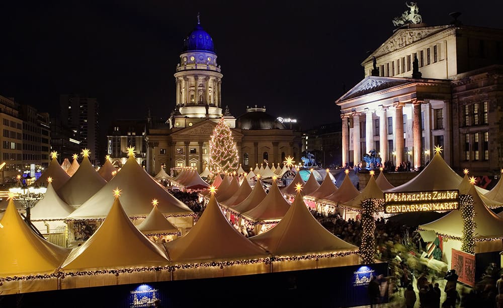 Christmas Market on Gendarmenmarkt © visitBerlin - Foto: Wolfgang Scholvien