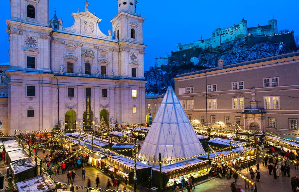 The Christkindlmarkt in Salzburg has such a magical setting © Salzburg Tourismus